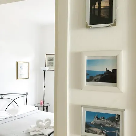 A Conchija Blu Apartment